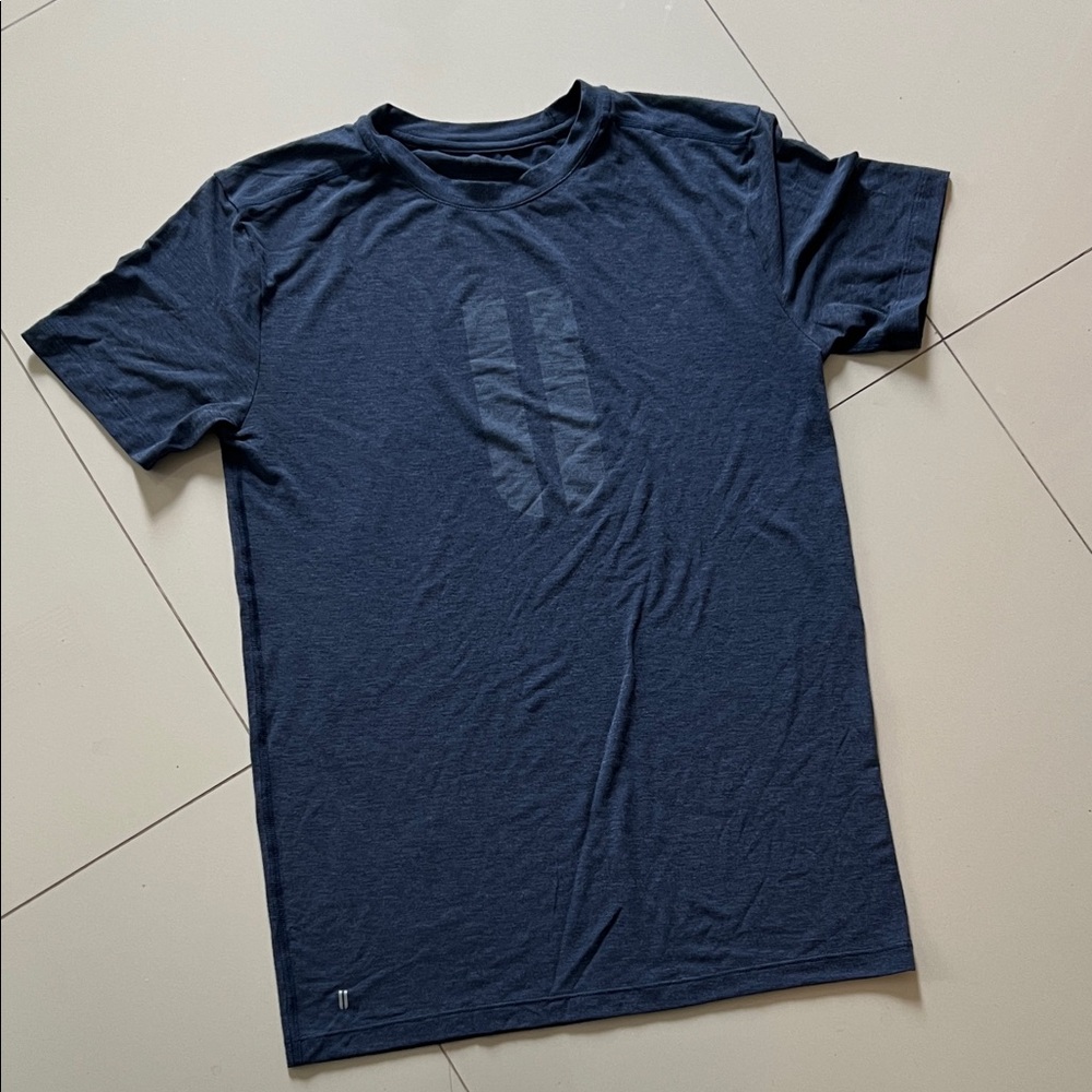 NOBULL Men's Navy Blue T-Shirt